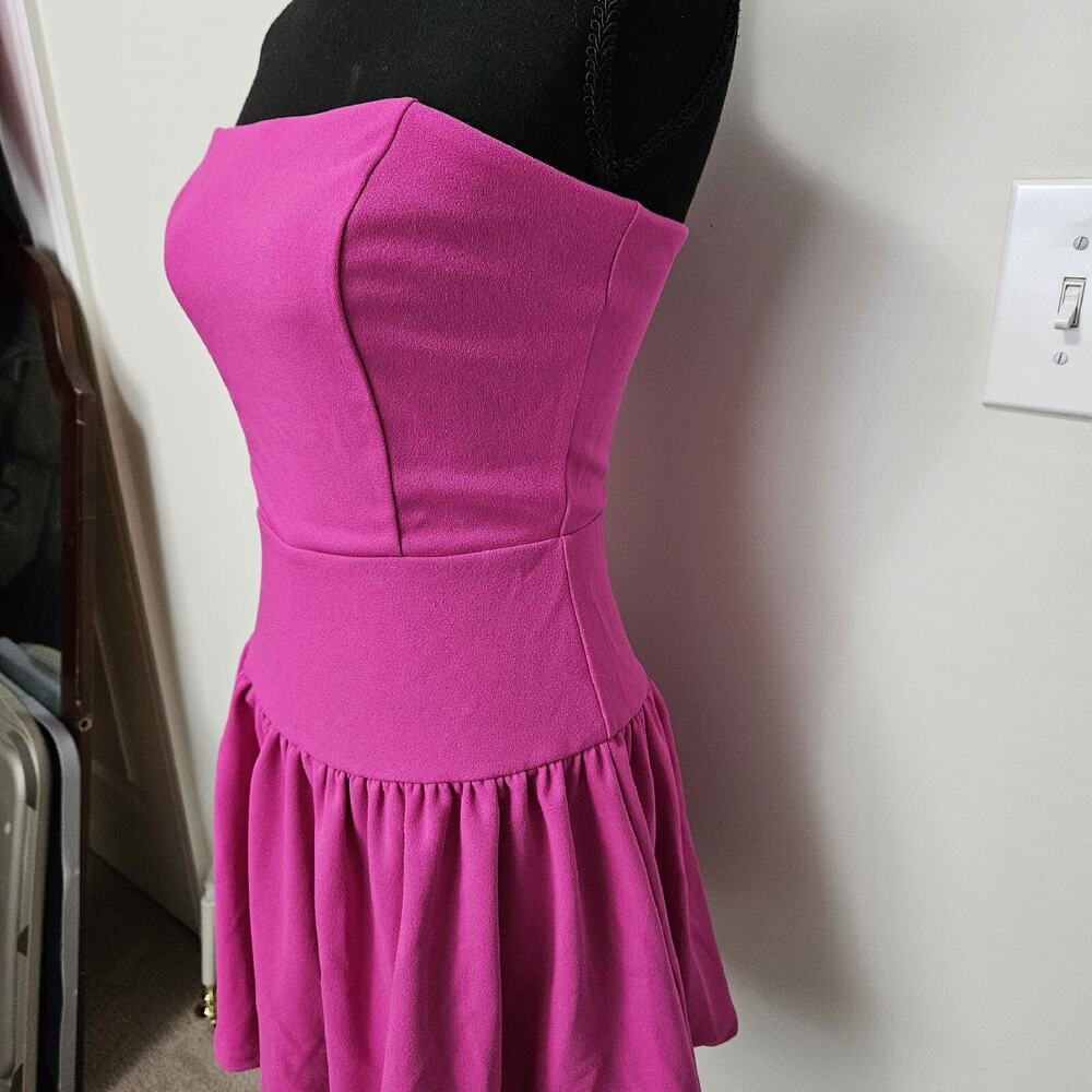 She + Sky Women’s Dress Sz. Small Hop Pink Strapless NWT Lined Barbie Worthy - Picture 3 of 10